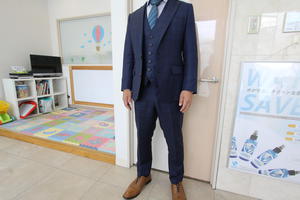 1b20210411suits.JPG