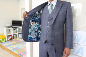 6b20210411suits.JPG