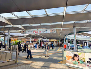 朝霞台駅吊り下げ広告.jpg